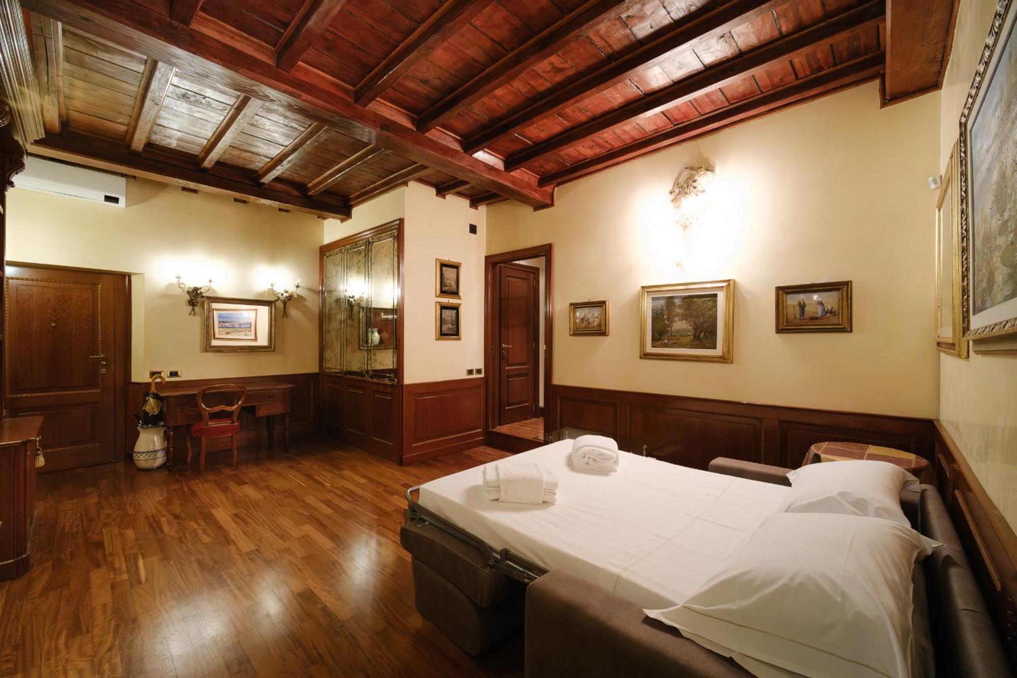 Spanish Steps Retreat Buddyrent * Roma